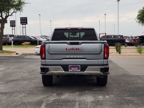 New 2026 GMC Sierra 1500 SLT w/ SLT Premium Package image 8