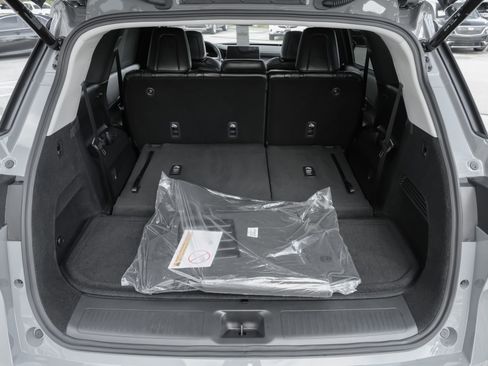 Certified 2026 INFINITI QX60 Luxe w/ Cargo Package image 40