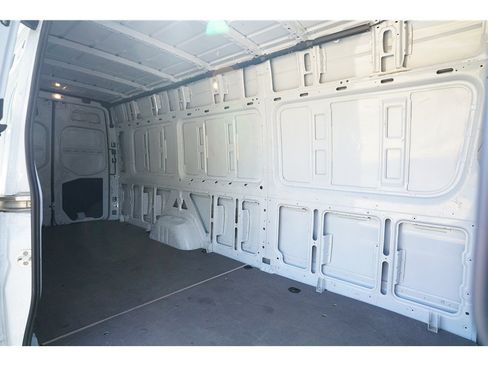 Used 2021 Mercedes-Benz Sprinter 2500 image 11