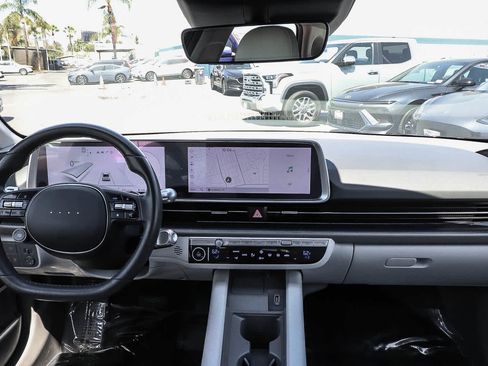 Used 2023 Hyundai Ioniq 6 SEL RWD image 17