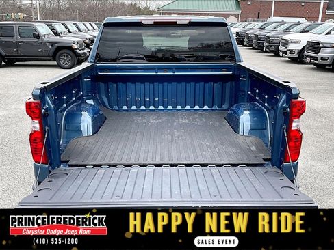 Used 2024 Chevrolet Silverado 1500 LT image 27