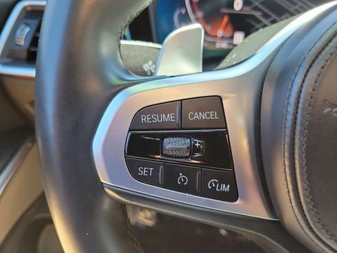 Used 2020 BMW 330i Sedan w/ M Sport Package RWD image 5