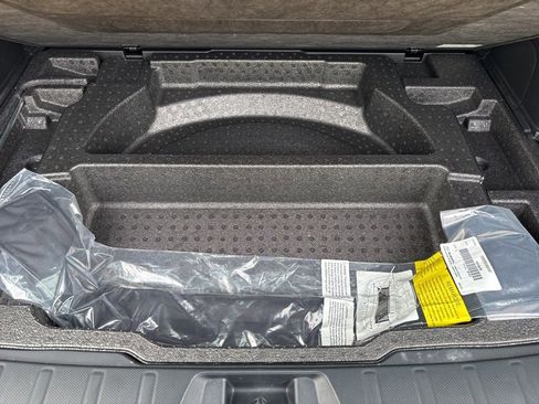 Used 2023 Subaru Forester Limited image 35