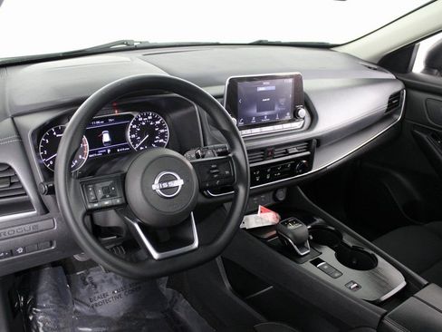 Certified 2024 Nissan Rogue S image 15