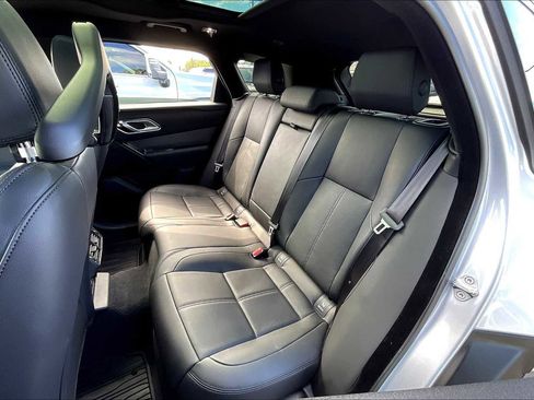 Used 2025 Land Rover Range Rover Velar Dynamic SE image 29