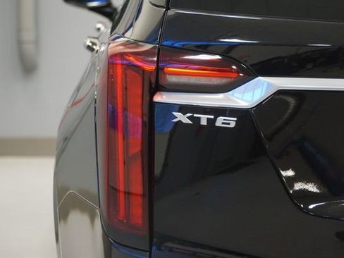 Certified 2024 Cadillac XT6 Luxury w/ LPO, Floor Liner Package AWD/4WD image 4