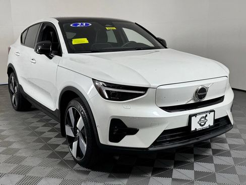 Certified 2023 Volvo C40 P8 Recharge Ultimate w/ Protection Package Premier AWD/4WD image 3