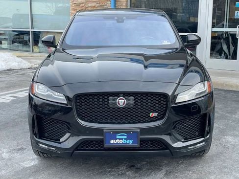 Used 2019 Jaguar F-PACE S image 11