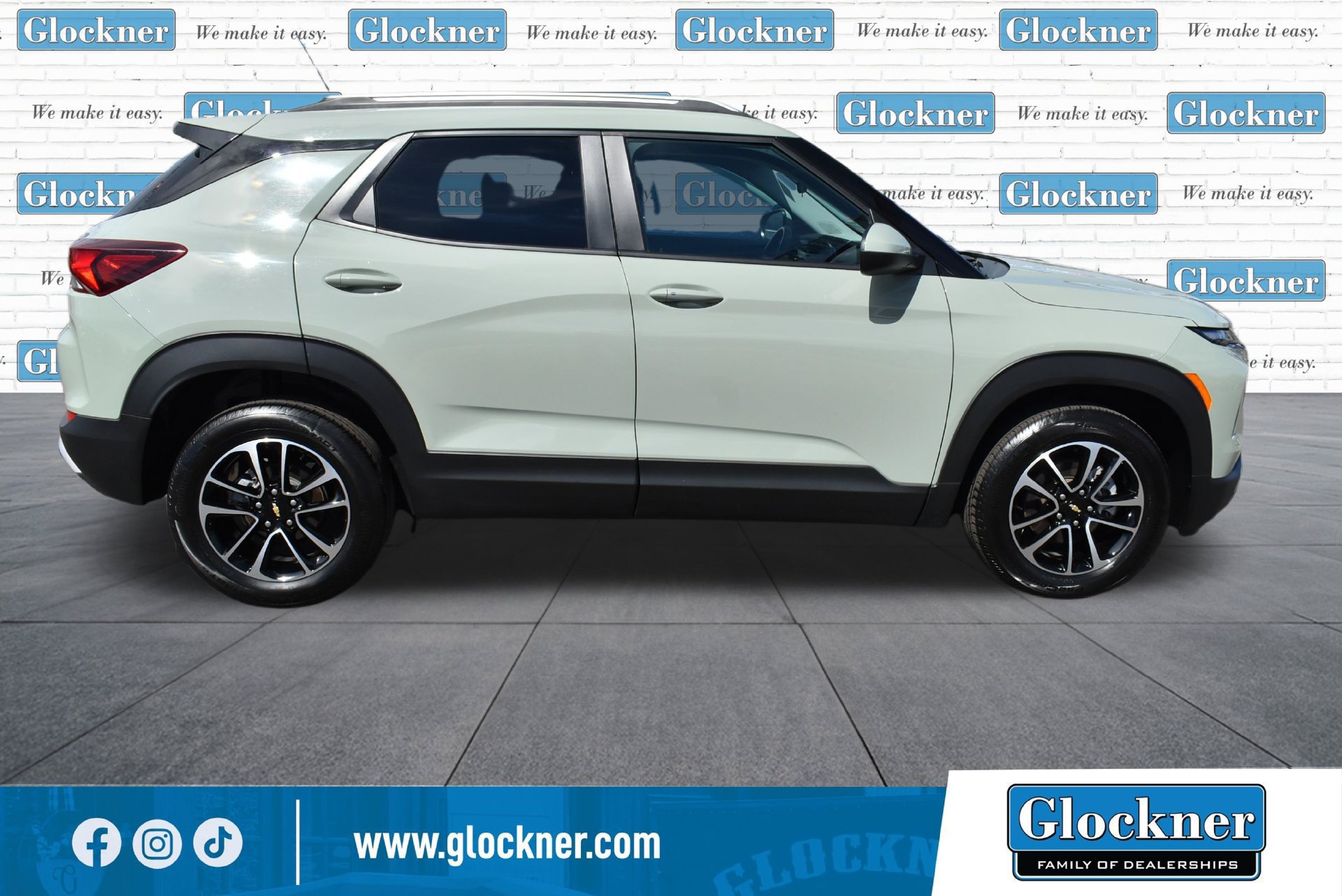 Used 2025 Chevrolet TrailBlazer LT AWD/4WD image 4