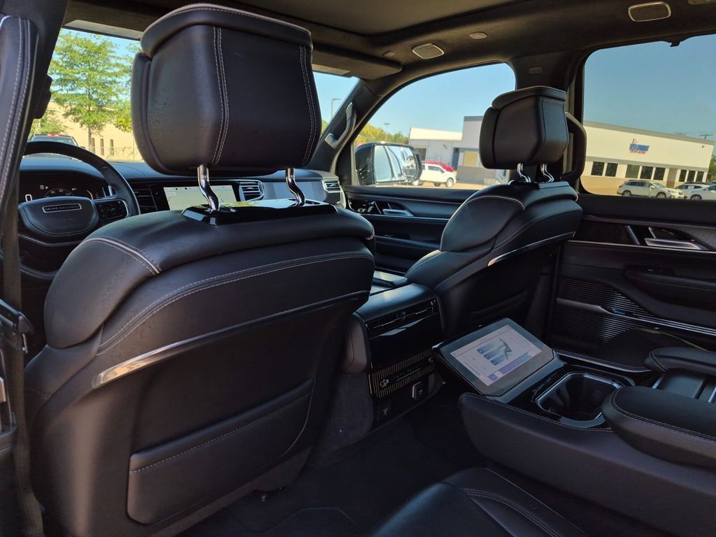 Used 2024 Jeep Grand Wagoneer L Series II w/ Quick Order Packagew 28T AWD/4WD image 40