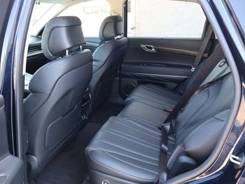 Used 2023 Genesis GV80 3.5T AWD/4WD image 10
