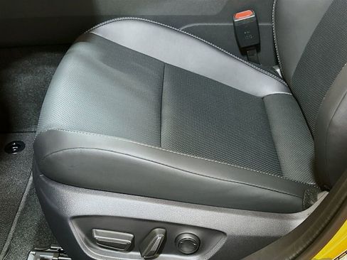New 2026 Toyota Prius Plug-In Hybrid FWD image 16