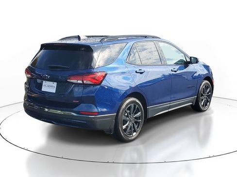 Certified 2022 Chevrolet Equinox RS w/ RS Leather Package AWD/4WD image 4