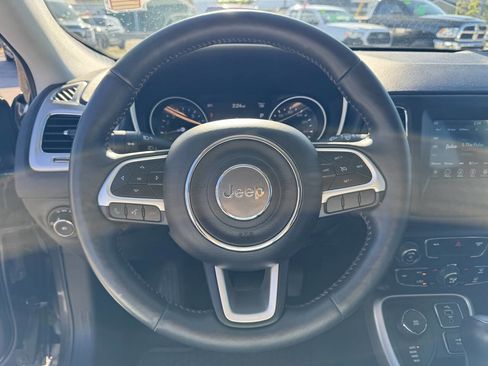 Used 2018 Jeep Compass Latitude w/ Popular Equipment Group AWD/4WD image 18