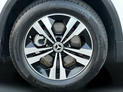 Used 2025 Mercedes-Benz GLA 250 4MATIC image 34