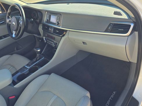Used 2016 Kia Optima EX image 21