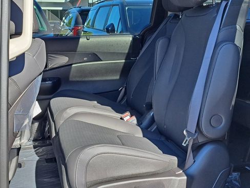 New 2026 Kia Carnival SX Prestige image 13