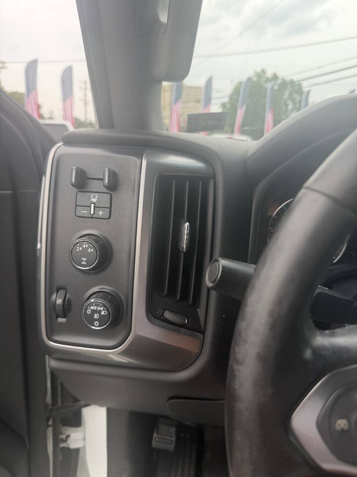 Used 2015 Chevrolet Silverado 2500 LT w/ LT Convenience Package AWD/4WD image 6