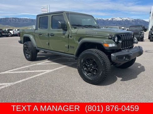 Used 2023 Jeep Gladiator Sport AWD/4WD image 1