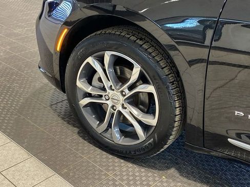 Used 2021 Chrysler Pacifica Pinnacle image 8