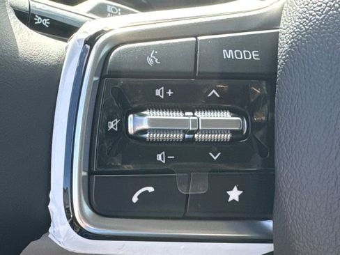 New 2026 Kia Carnival EX image 23