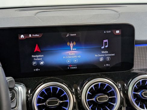 Used 2023 Mercedes-Benz EQB 300 4MATIC w/ Exclusive Package image 39