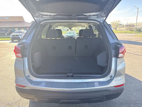 Used 2024 Chevrolet Equinox LS w/ LS Convenience Package image 17