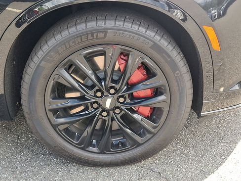 Certified 2024 Cadillac XT6 Sport w/ Technology Package image 9