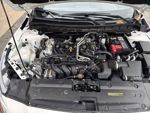 Used 2025 Nissan Altima 2.5 SV image 25