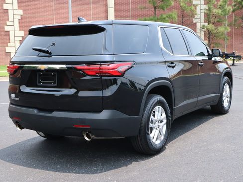 Used 2022 Chevrolet Traverse LS FWD image 26