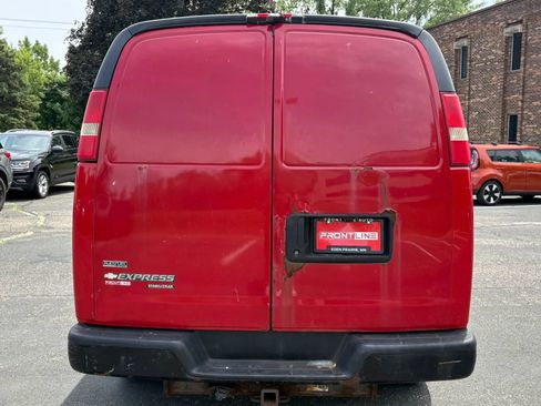 Used 2011 Chevrolet Express 2500 RWD image 8