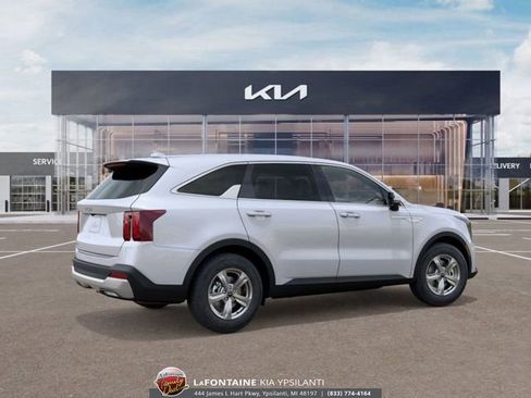 New 2025 Kia Sorento LX FWD image 6