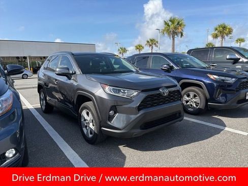 Used 2021 Toyota RAV4 XLE w/ Convenience Package image 1
