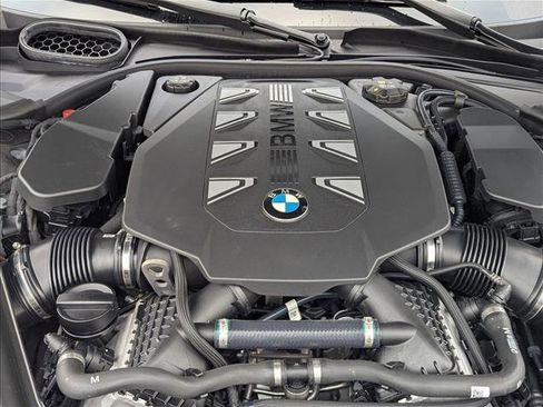 Certified 2024 BMW 760i xDrive 760i xDrive w/ Premium Package 2 image 24