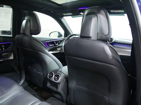 Used 2023 Mercedes-Benz GLC 300 4MATIC image 25