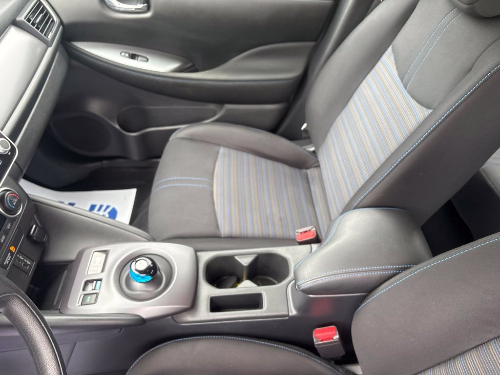Used 2023 Nissan Leaf S FWD image 29
