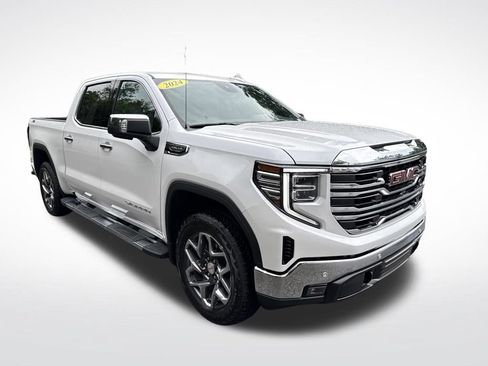 Used 2024 GMC Sierra 1500 SLT w/ SLT Premium Package AWD/4WD image 3