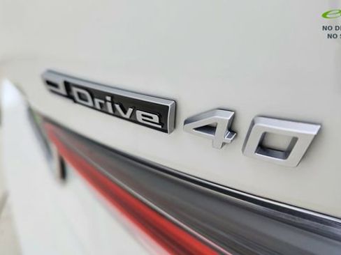 Used 2025 BMW i4 eDrive40 w/ Premium Package RWD image 18