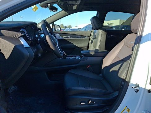 New 2026 Cadillac XT5 Premium Luxury w/ Driver Assist Package FWD image 7