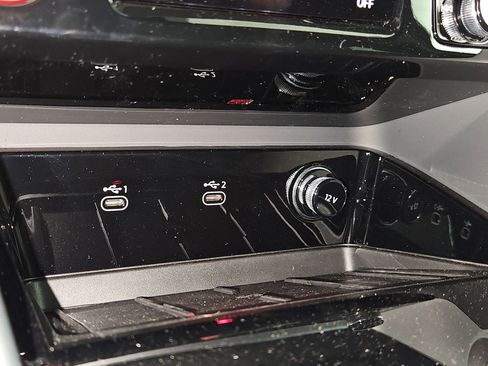 New 2026 Audi SQ5 Premium Plus image 32