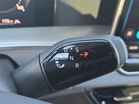 New 2026 Volkswagen Tiguan SE R-Line image 27