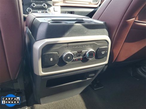 Used 2023 Ford Expedition Limited image 13