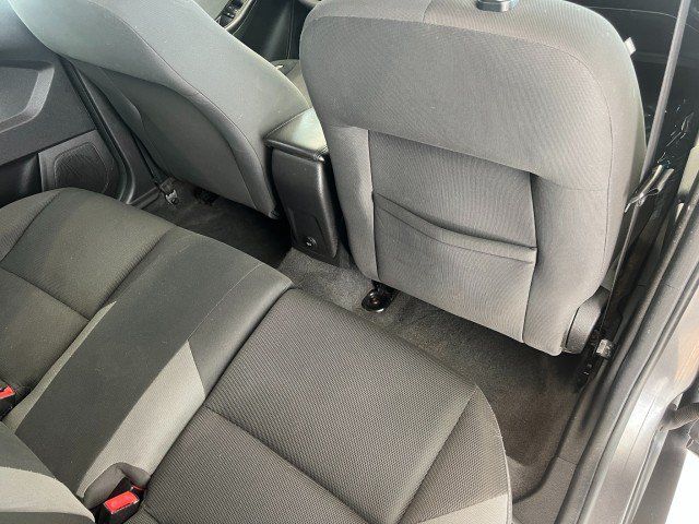 Used 2012 Ford Focus SE FWD image 32