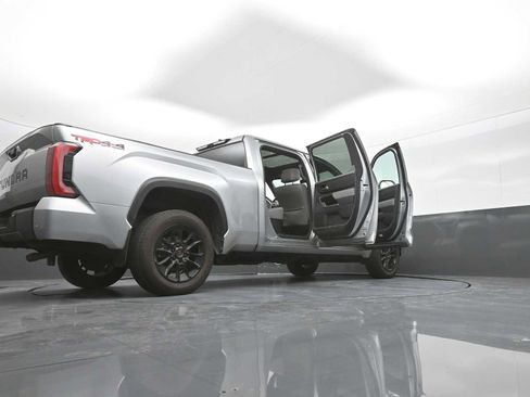 Used 2025 Toyota Tundra Limited w/ TRD Off-Road Package AWD/4WD image 43