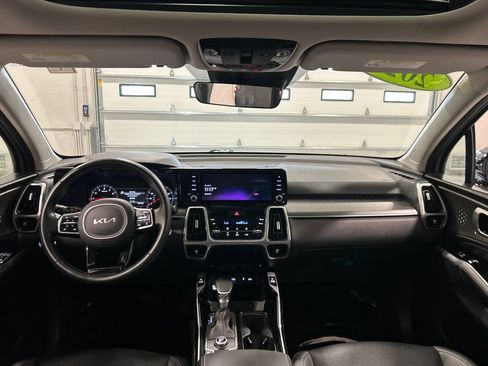 Used 2022 Kia Sorento SX FWD image 29