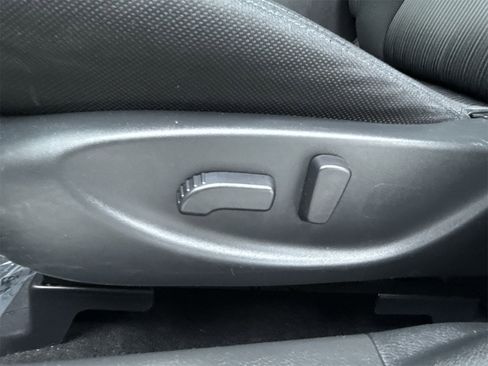 Used 2017 Nissan Maxima 3.5 S image 17