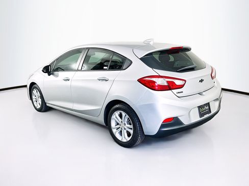Used 2019 Chevrolet Cruze LT FWD image 5
