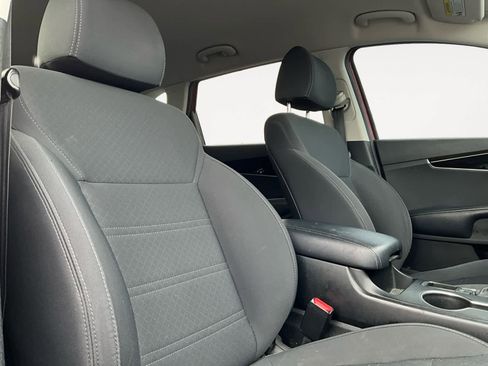 Used 2020 Kia Sorento LX w/ LX I4 Convenience Package image 17