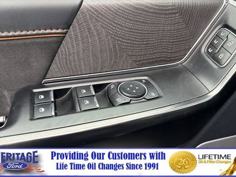 Used 2023 Ford F150 Platinum image 11