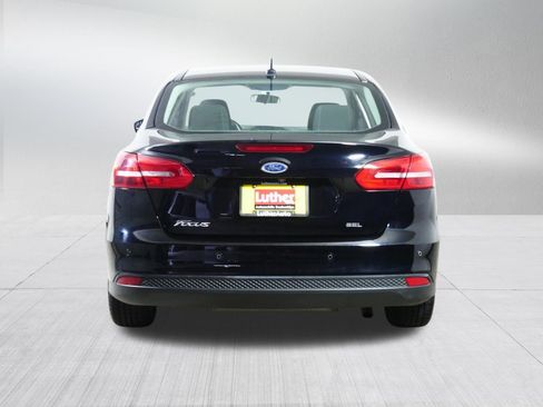 Used 2017 Ford Focus SEL w/ Cold Weather Package FWD image 6